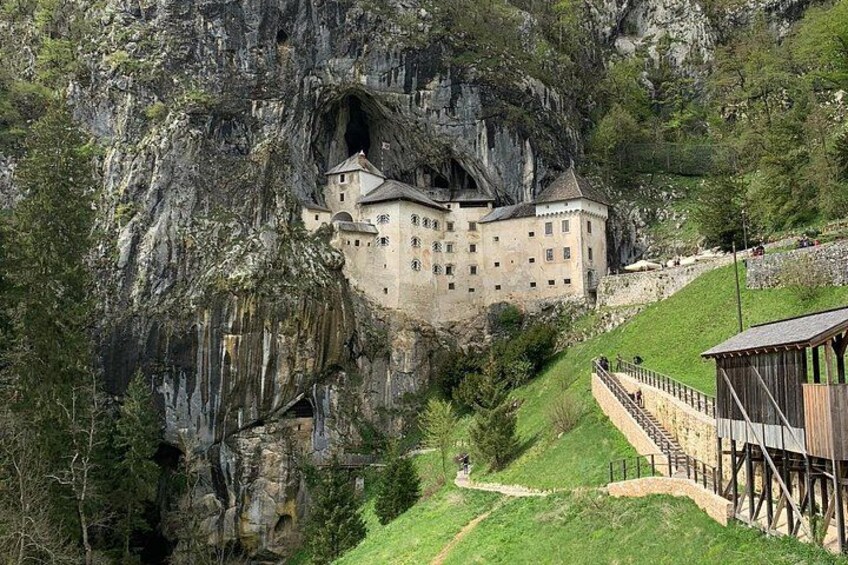 Predjama Castle 4