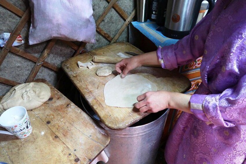 Learn to cook with a local host in Ulaanbaatar 3