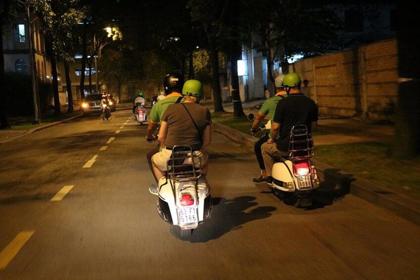 Saigon Vespa By Night Street Food Tour 4,5 Hours 1