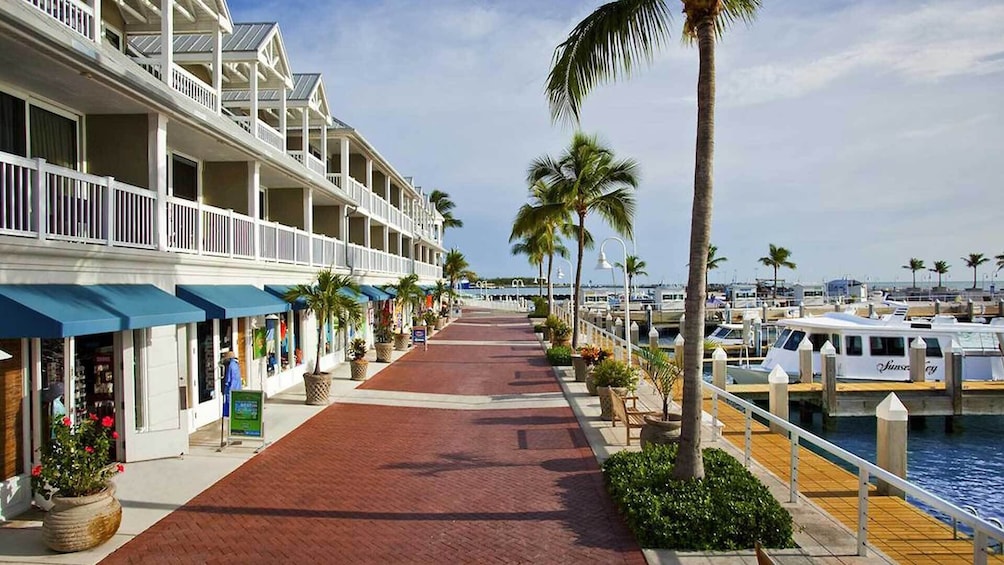 Key West & Parasailing from Fort Lauderdale