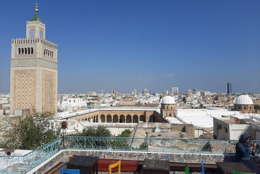 Cultural visit to the Medina of Tunis with typical lunch. 4