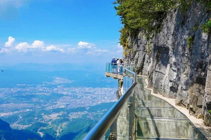 1-Day All-inclusive Tour to Forest Park, Mt. Avatar, Glass Bridge 4