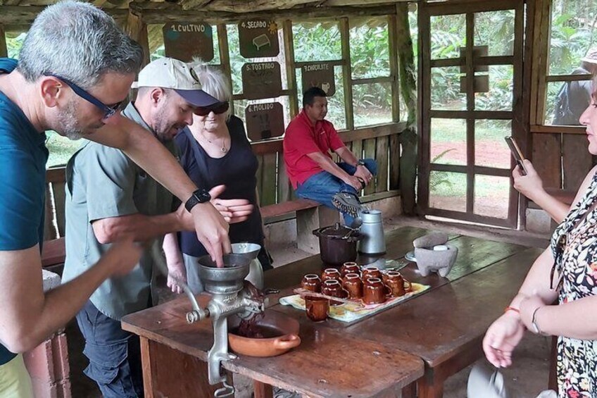 Lake Yojoa Adventure: Waterfalls, Caves & Chocolate Experience 5