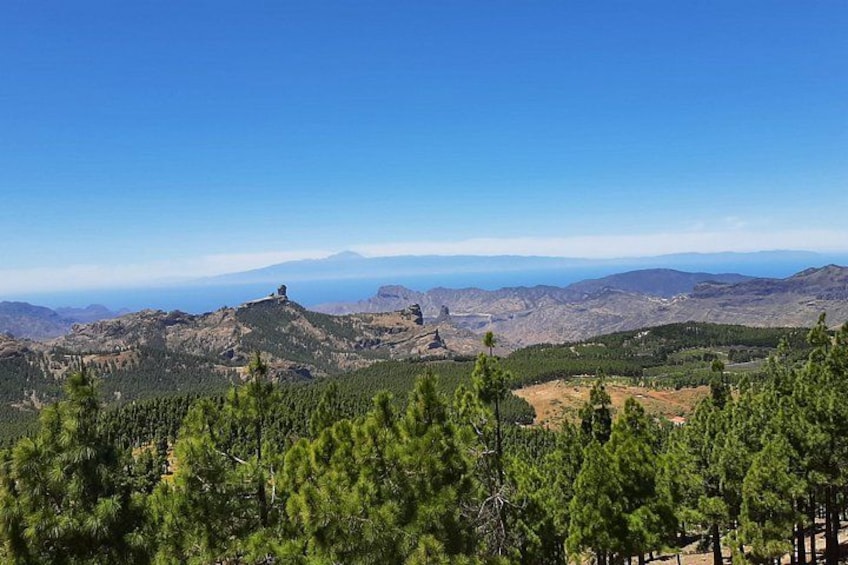 Roque Nublo: hiking on volcanoes with Sky Rebels 5