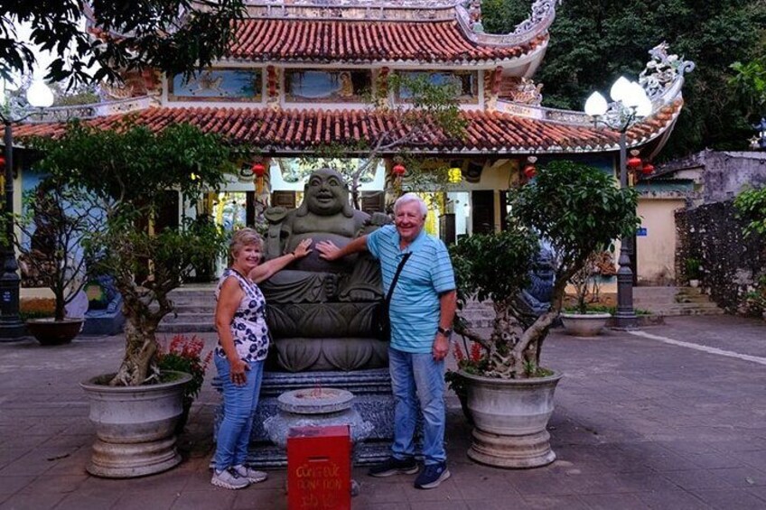 Guided Tour to Marble Mountains & Hoi An Walking Tour , Night Market, Boat Ride 2
