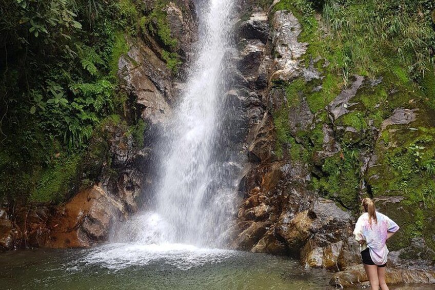 hiking medellin and hidden waterfalls 2