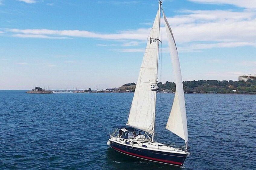 Thessaloniki : Half-Day Sailing Cruise to Shipwreck Bay ! 3