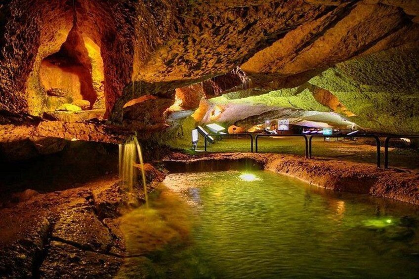 Caves prehistory of Esplugues with hotel pickup 1