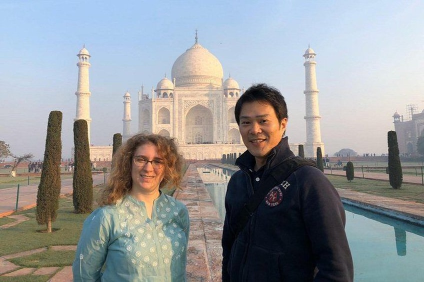 2 Days All Inclusive Taj Mahal & Agra Fort tour from Mumbai 3