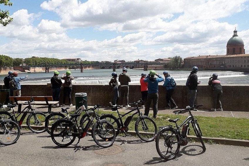Toulouse Electric Bike Tour: City Center & Garonne 5