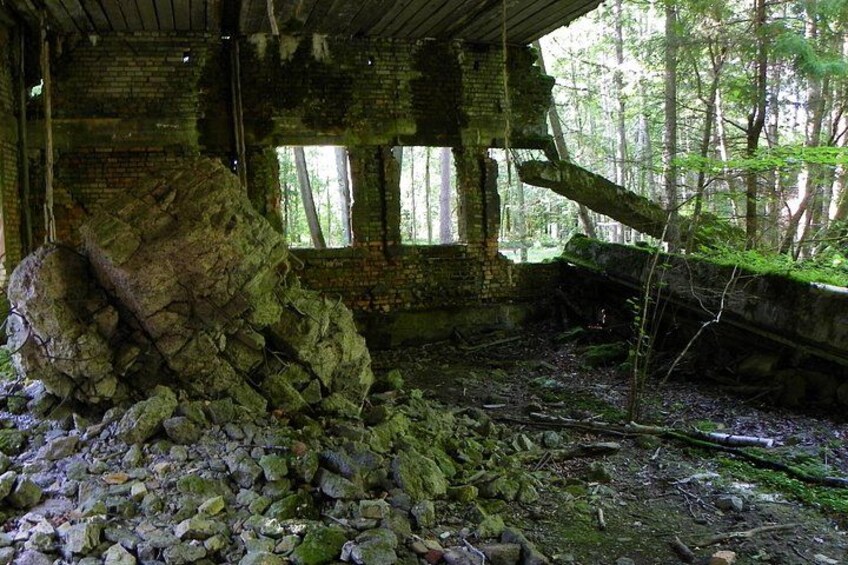 Wolfs Lair "Hitler's Headquarters" - Full Day Tour from Warsaw by private car 3