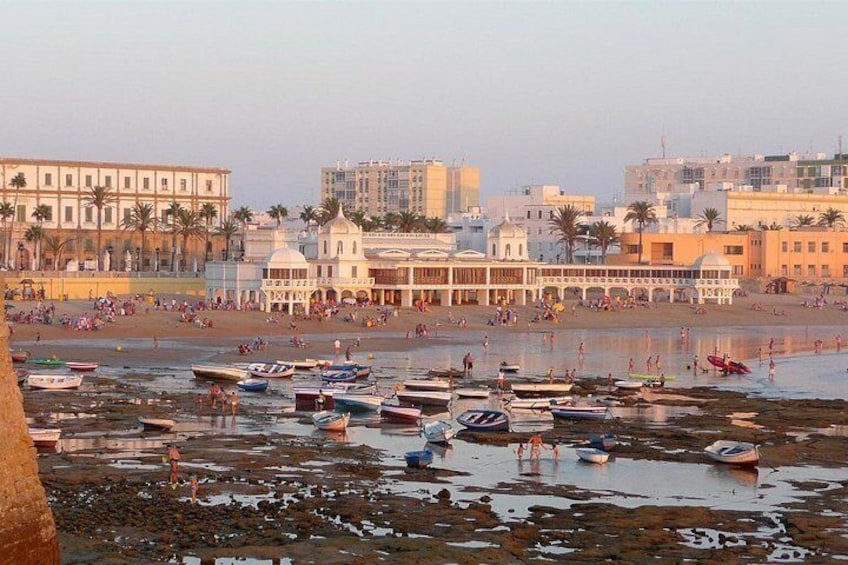 Private Tour around Cadiz including Torre Tavira 3