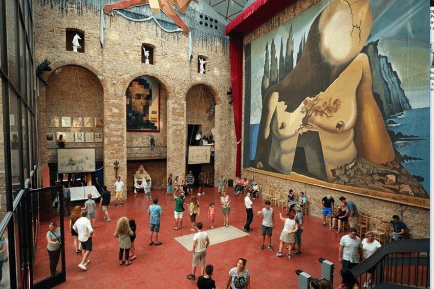 Salvador Dal Theater-Museum 4