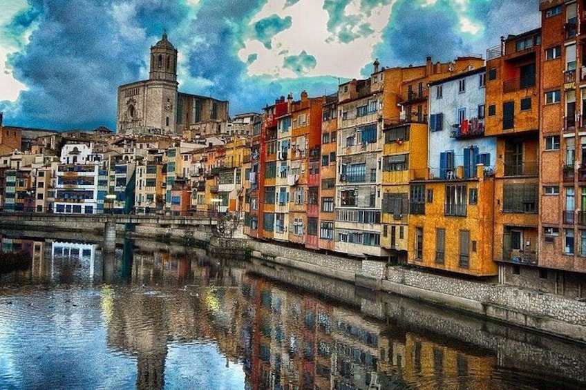 Luxury Dali Experience - Exploring Dali + Wine & Dine 1