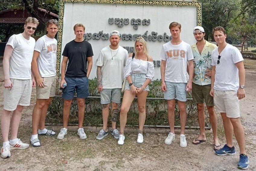 Tuol Sleng Genocide Museum (S-21) and Choeung Ek Killing Fields Tour 4