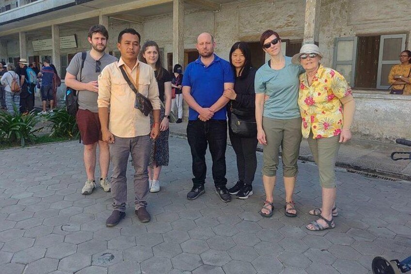 Tuol Sleng Genocide Museum (S-21) and Choeung Ek Killing Fields Tour 2
