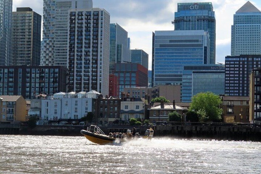 Speedboat Sightseeing: Embankment OR Westminster Pier -45 Minutes 5