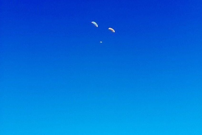 The sky ... the moon ... you ... What if we fly together? 2