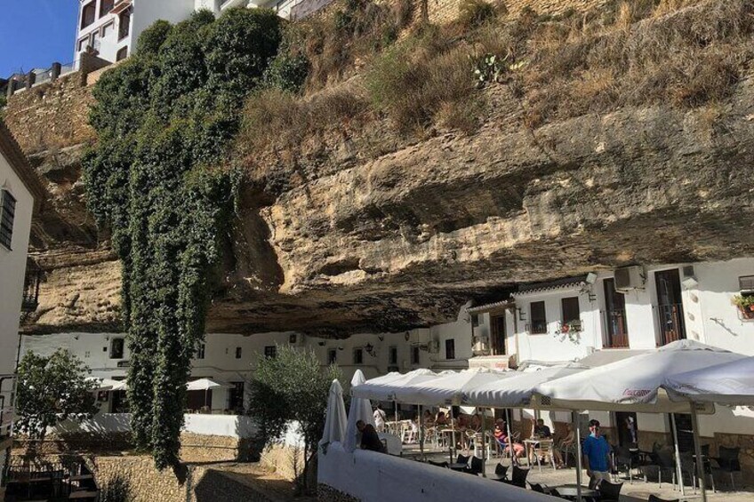 Setenil de las Bodegas