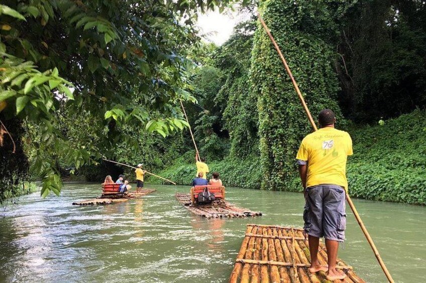 Private Roundtrip Transportation to Martha Brae Rafting 4