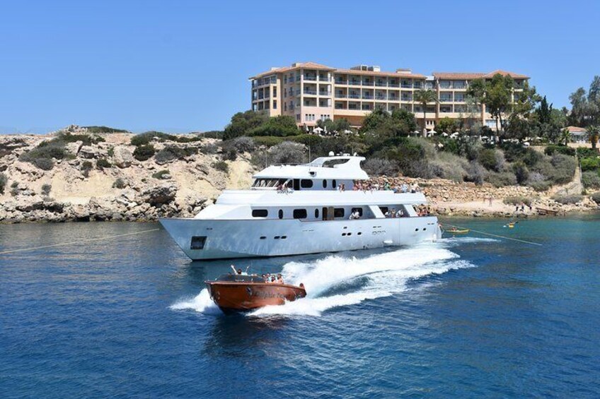 Ocean Flyer - Coral Bay 4