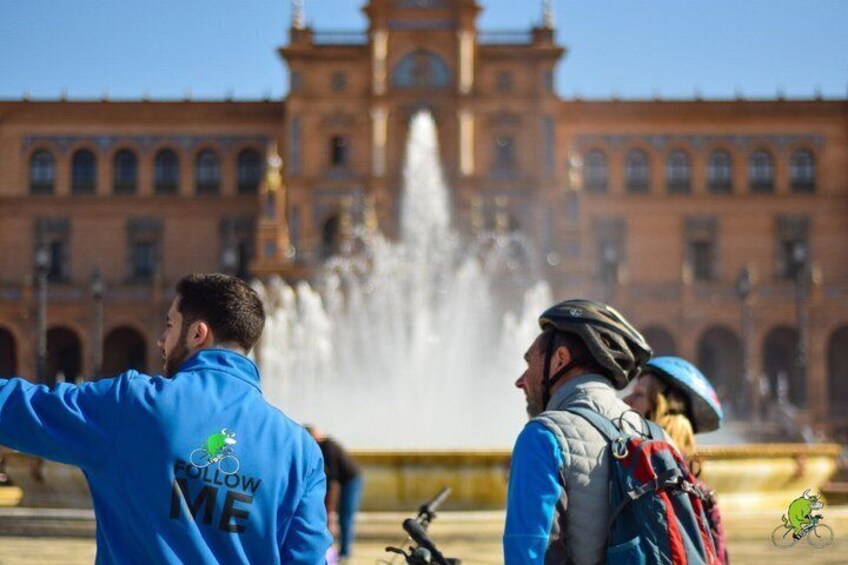 Guided Electric Bike Tour in Seville 4