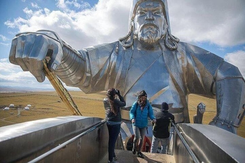 Genghis Statue Top Stairs 2