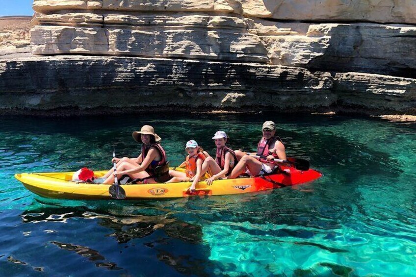 Familia ruta en kayak