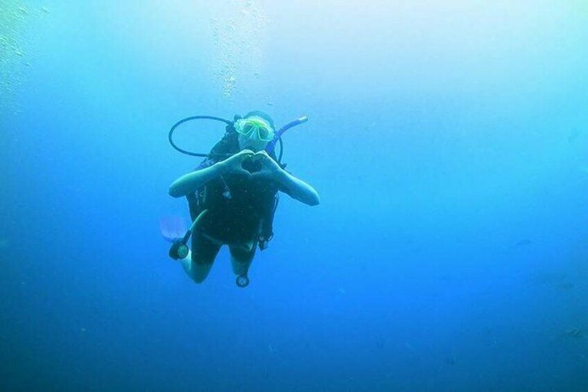 Un subacqueo sott'acqua. 1