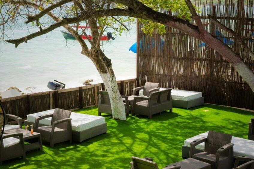 Crystal Beach Viewpoint - Baru Island - quiet beach 3