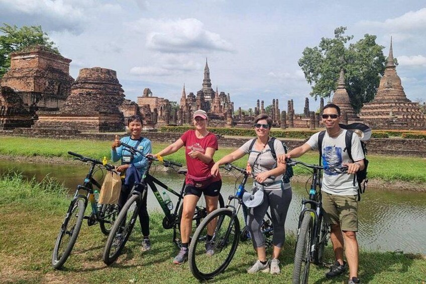 Full Day Sukhothai Historical Park Tour 1
