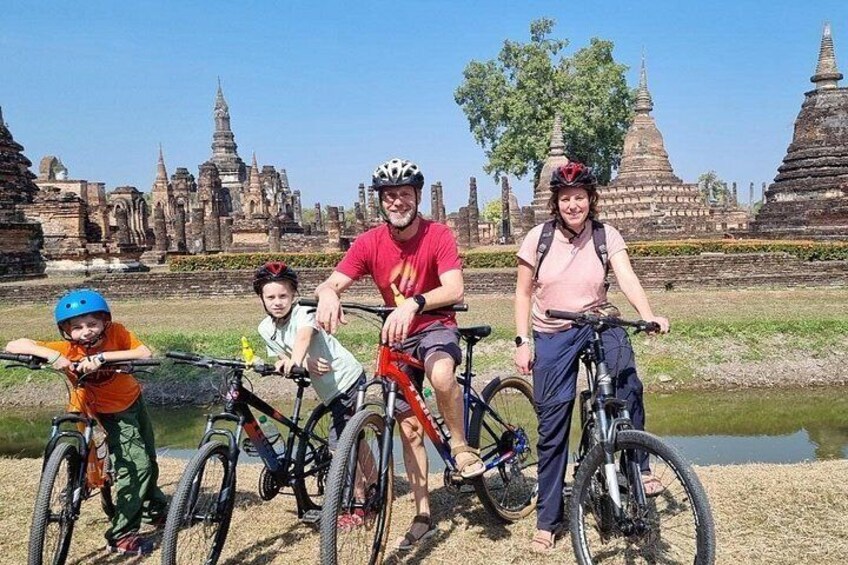 Full Day Sukhothai Historical Park Tour 5