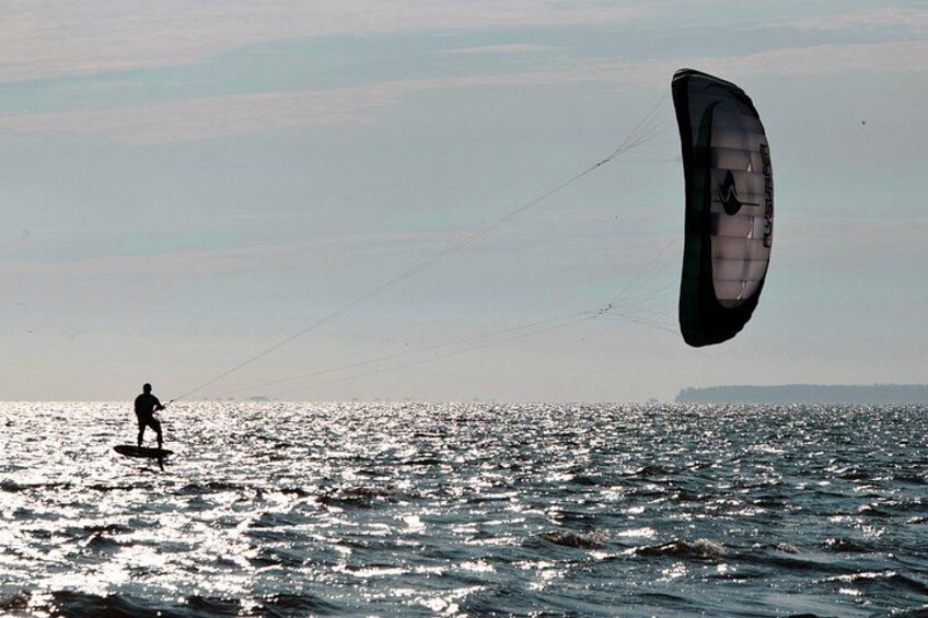 SUP - Stand Up Paddle - Kitesurfing - Wingfoil & Kitefoil courses 1
