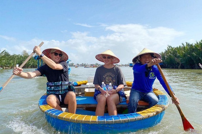 Learning how to paddle a basket boat 1