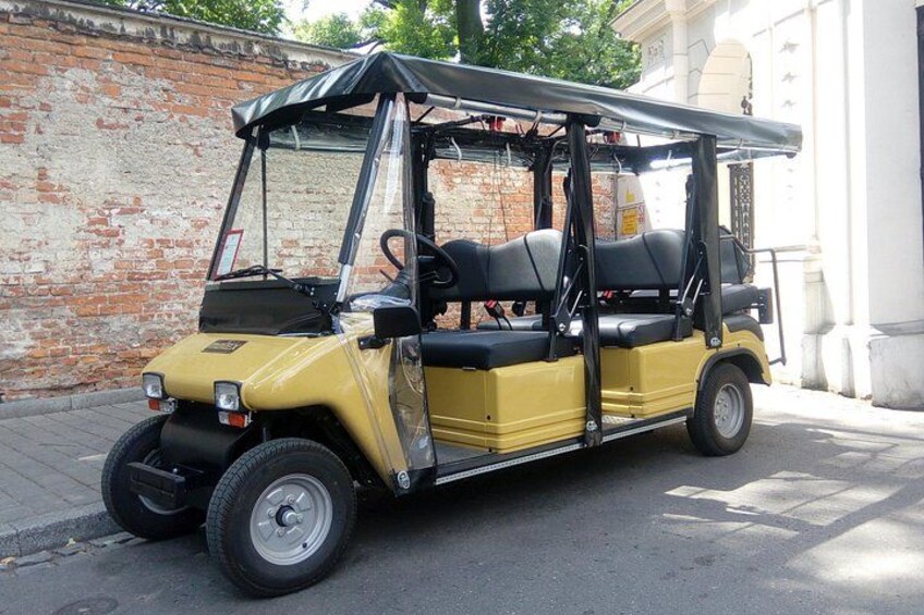 Krakow: Guided Sightseeing Tour by golf cart/buggy 2