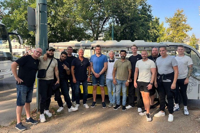 Budapest Party BeerBus Unlimited Beer & City- Private 60Min. Tour 2