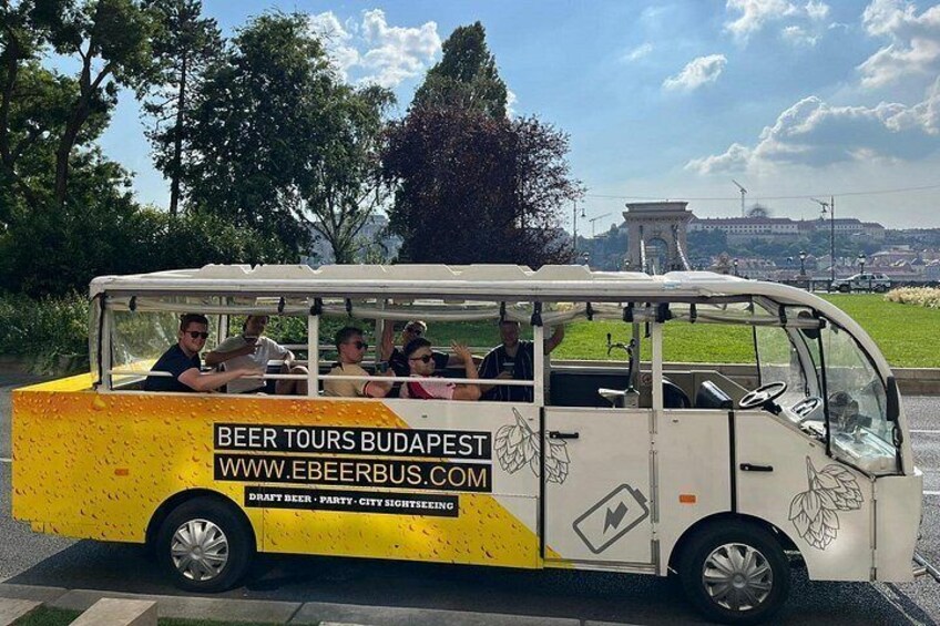 Budapest Party BeerBus Unlimited Beer & City- Private 60Min. Tour 5