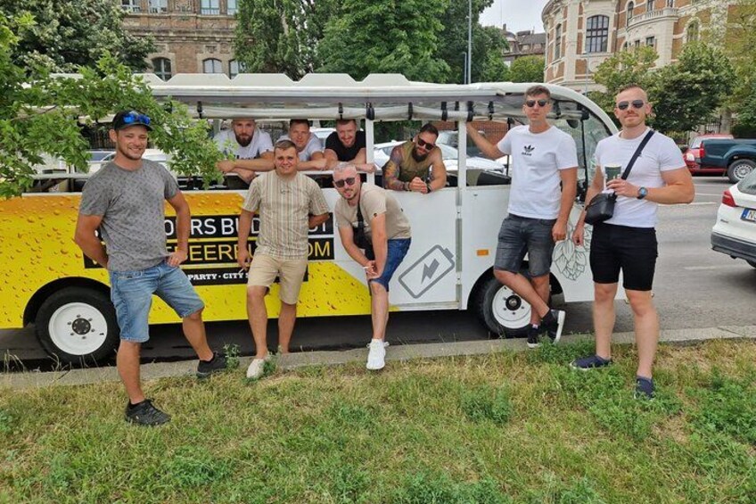 Budapest Party BeerBus Unlimited Beer & City- Private 60Min. Tour 3