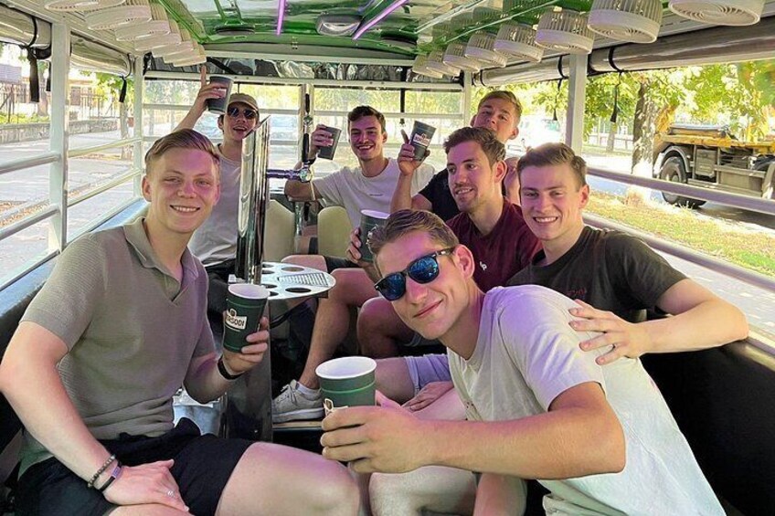 Budapest Party BeerBus Unlimited Beer & City- Private 60Min. Tour 2