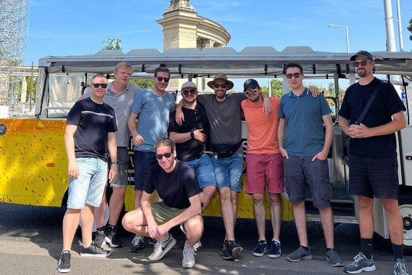 Budapest Party BeerBus Unlimited Beer & City- Private 60Min. Tour 2