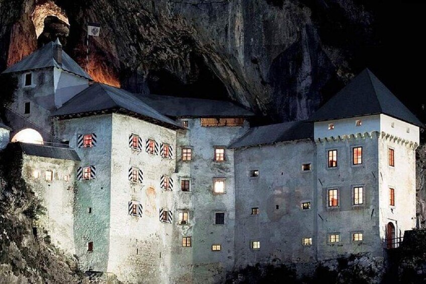 Predjama Castle 3