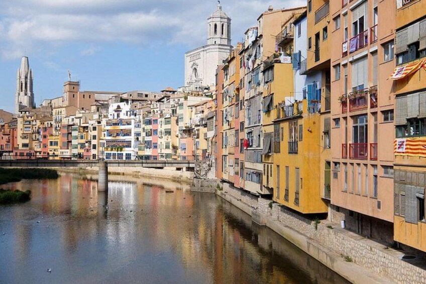 Private Girona Old Town Walking Tour with Local Guide 5