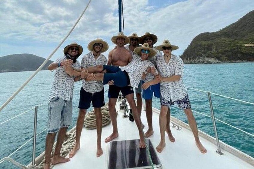 Sailing to Tayrona with Luis and his team: Unique! 3