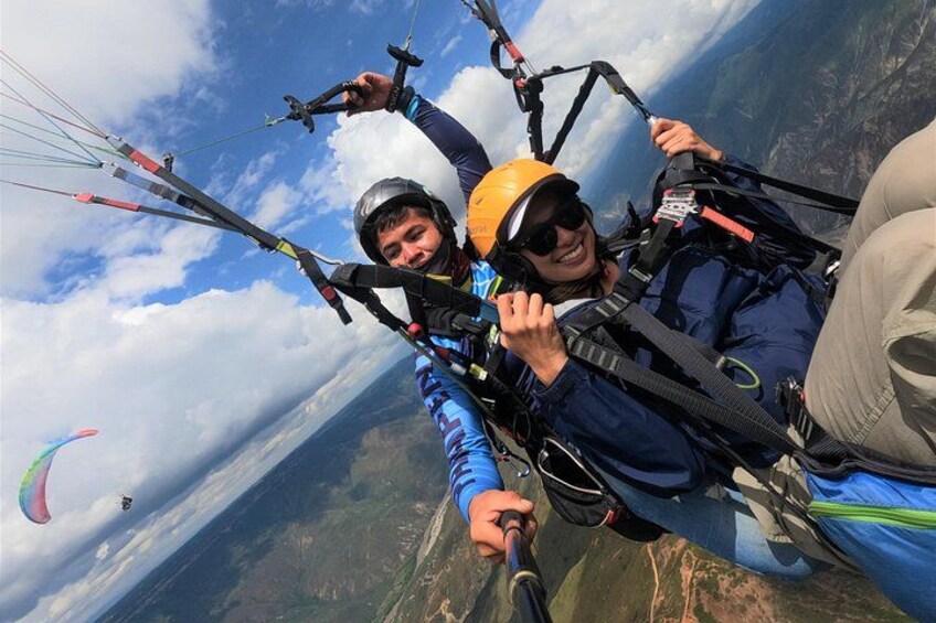 Paragliding in the grand canyon of chicamocha 3