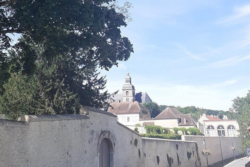Hautvillers, village of the Monk Dom Pérignon 2