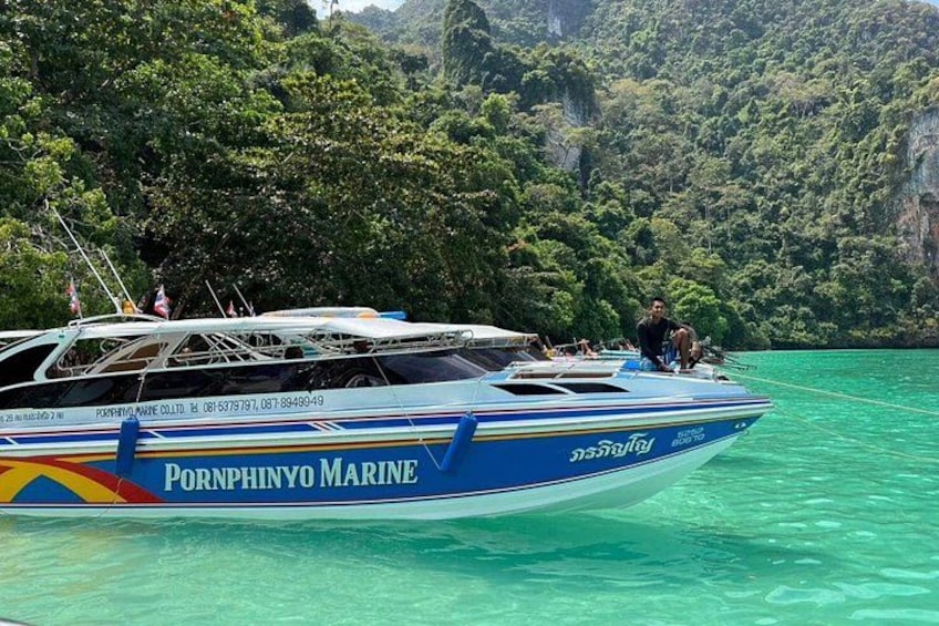 Private Customized Tour to Phi Phi Island 2