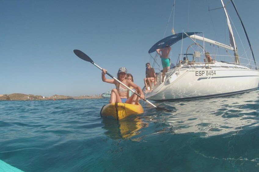 Kayak, SUP, Snorkeling are activities to practice in crystal clear waters. 1