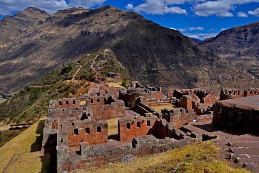 Pisac - a sacred temple in the Mountains 2
