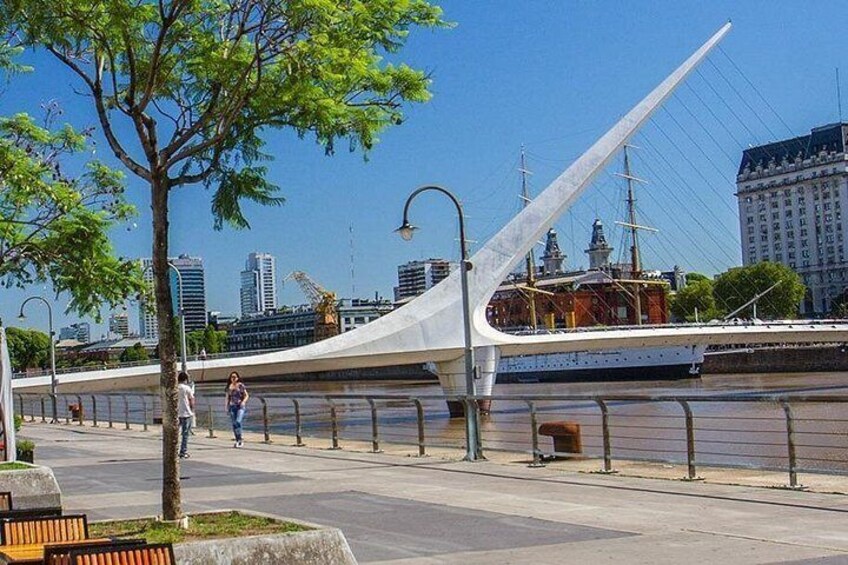 Woman's bridge 3