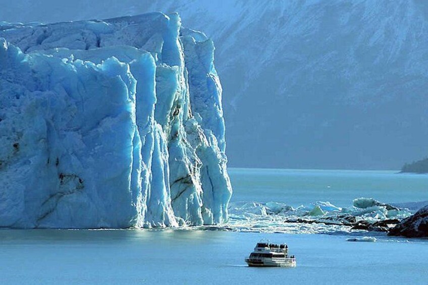 Perito Moreno Glacier with Navigation from El Calafate 4
